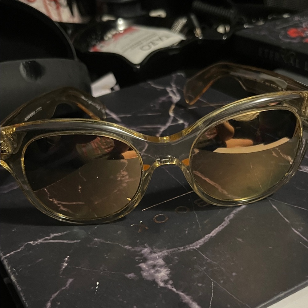 Oliver Peoples Sunglasses with Black Case